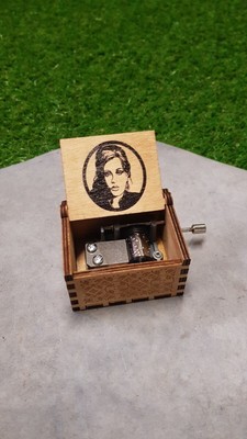 Adele Someone like you Spieluhr aus Holz - personalisierbar