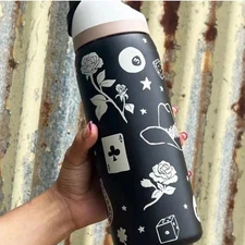 owala 24floz freesip stainless steel water bottle Poker Black