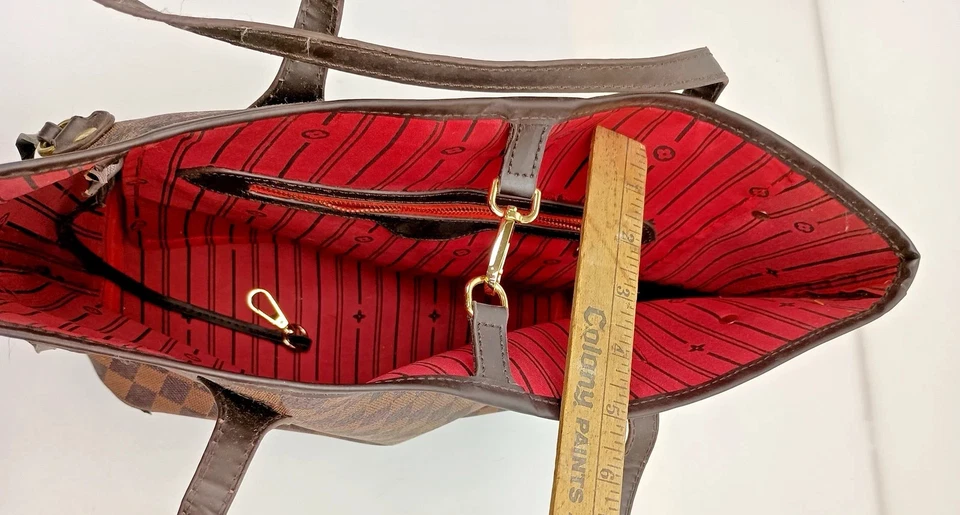 Bolso de Mano Estilo Neverfull Marrón a Cuadros - Forro Rojo - Bolso de Hombro Grande Foto 2 de 4