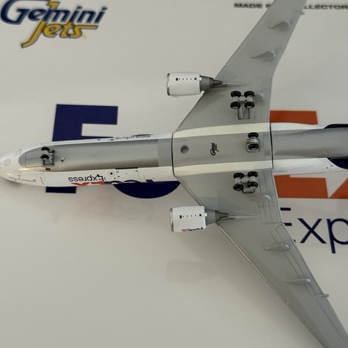 Rare! GeminiJets 1:400 McDonnell Douglas MD-11F FedEx Express N608FE GJFDX1149 - Picture 7 of 9