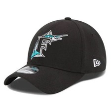 Men's Miami Marlins Classic Retro Logo New Era 39THIRTY Flex Hat - Black (M/L)