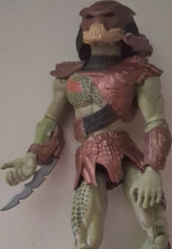Predator Action Figure Green Brown Armor with Blade Science Fiction Horror