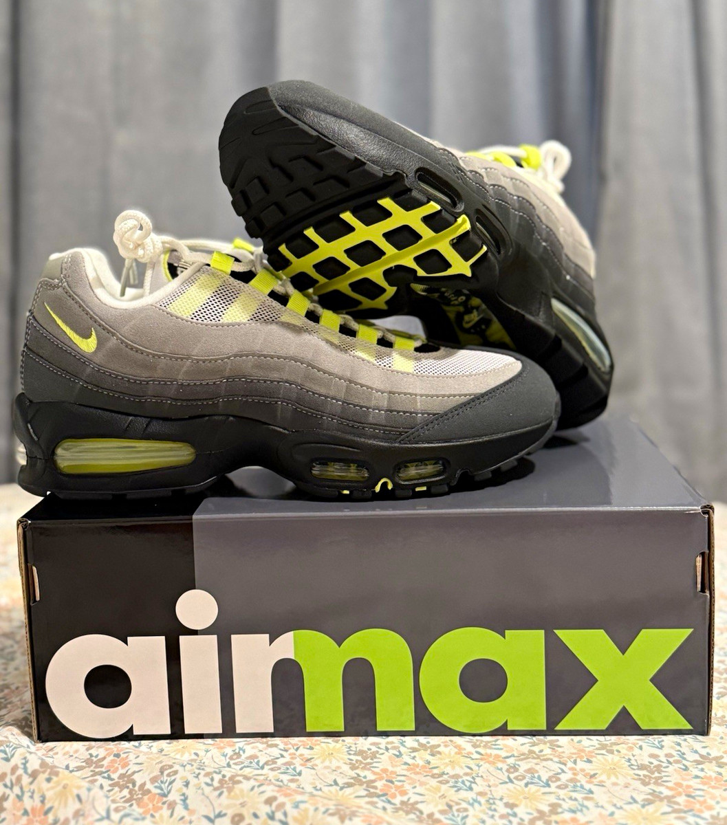 Nike Air Max 95 OG Big Bubble NEON Women's size 10 Men’s 8.5 -Brand NEW with Box — product photo 1 of 19