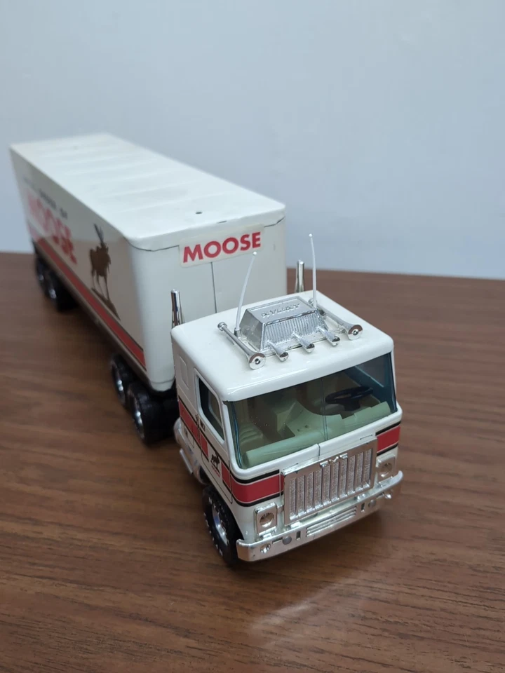 Nylint GMC 18-Wheeler Loyal Order of Moose Truck - Image 3 of 4