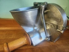 Vintage KitchenAid Hobart Pelican 7" Vegetable Disc Slicer Attachment REFURBISH