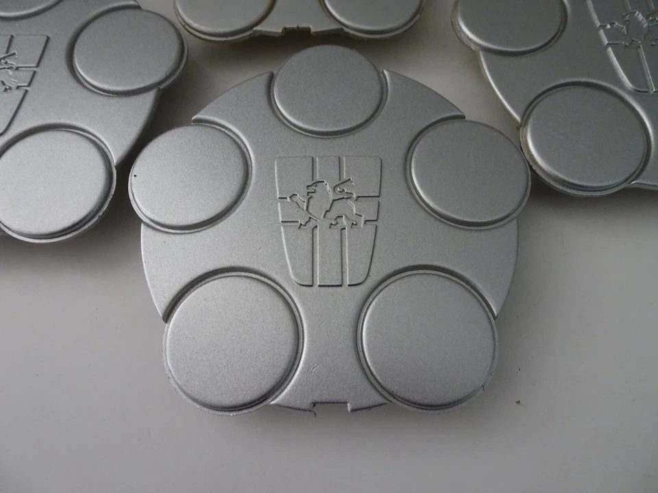 Комплект из 4 винтажных центральных колпаков для серебряных колес Peugeot No DCP3083, EDP7108 - Изображение 2 из 3