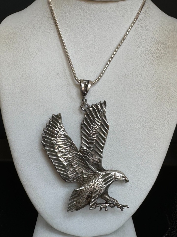 LARGE SOLID CAST 925 STERLING SILVER EAGLE PENDAN… - image 2