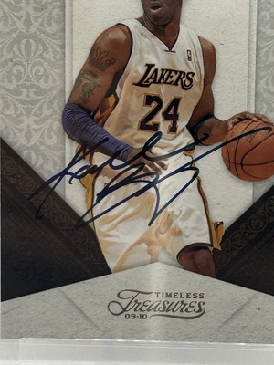 09-10 Panini Timeless Treasures Kobe Bryant Signatures Gold Auto