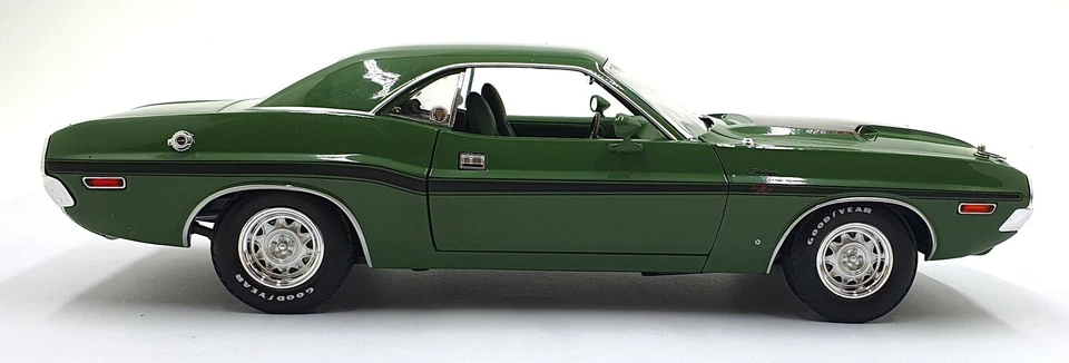 Greenlight 1/18 Scale Diecast 13700 - 1970 Dodge Challenger R/T Hemi - Mr Norm's - Image 3 of 4