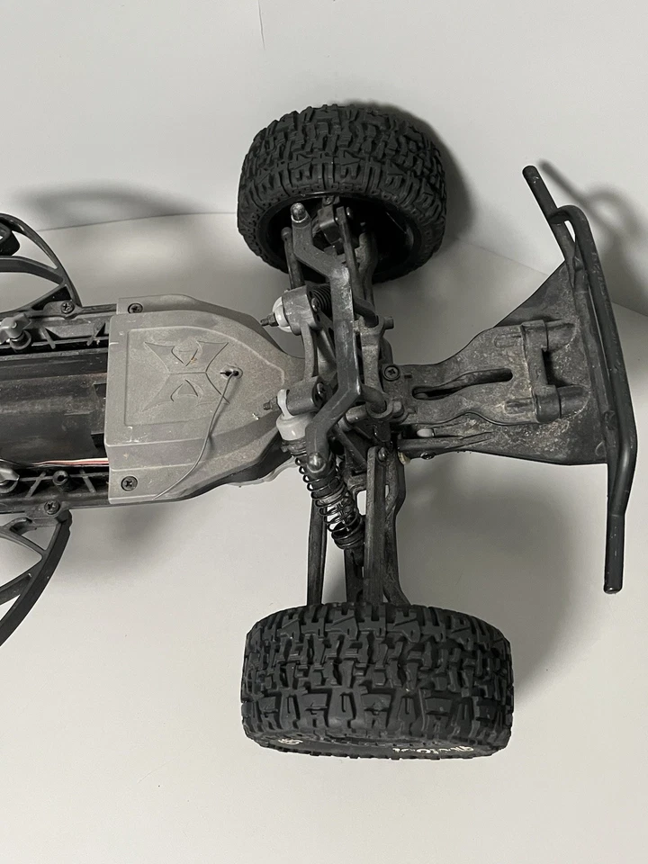 Chasis deslizante de rodillos para camión ECX Torment 1/10 2x2 - Buen motor - Sin carrocería ni control remoto Foto 4 de 4