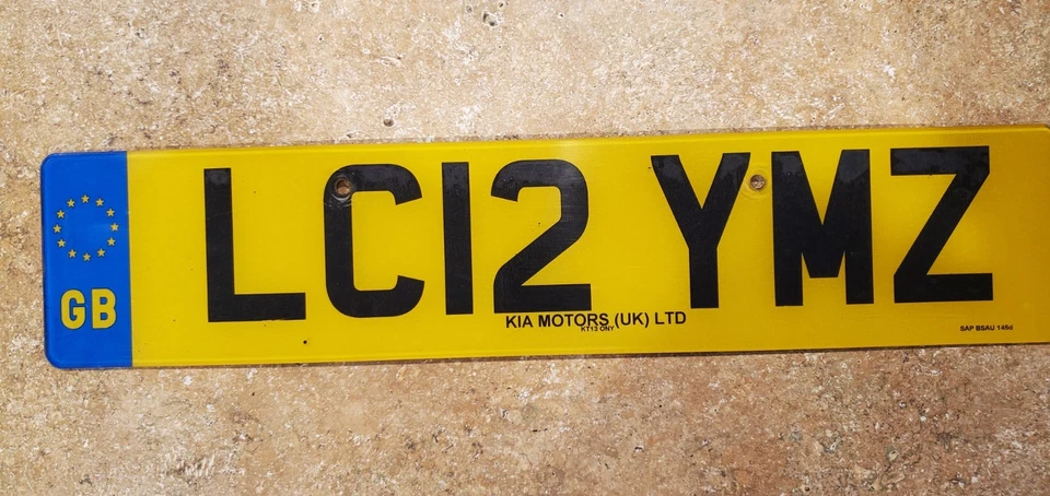 Great Britain United Kingdom London Expired License Plate - Image 1 of 1