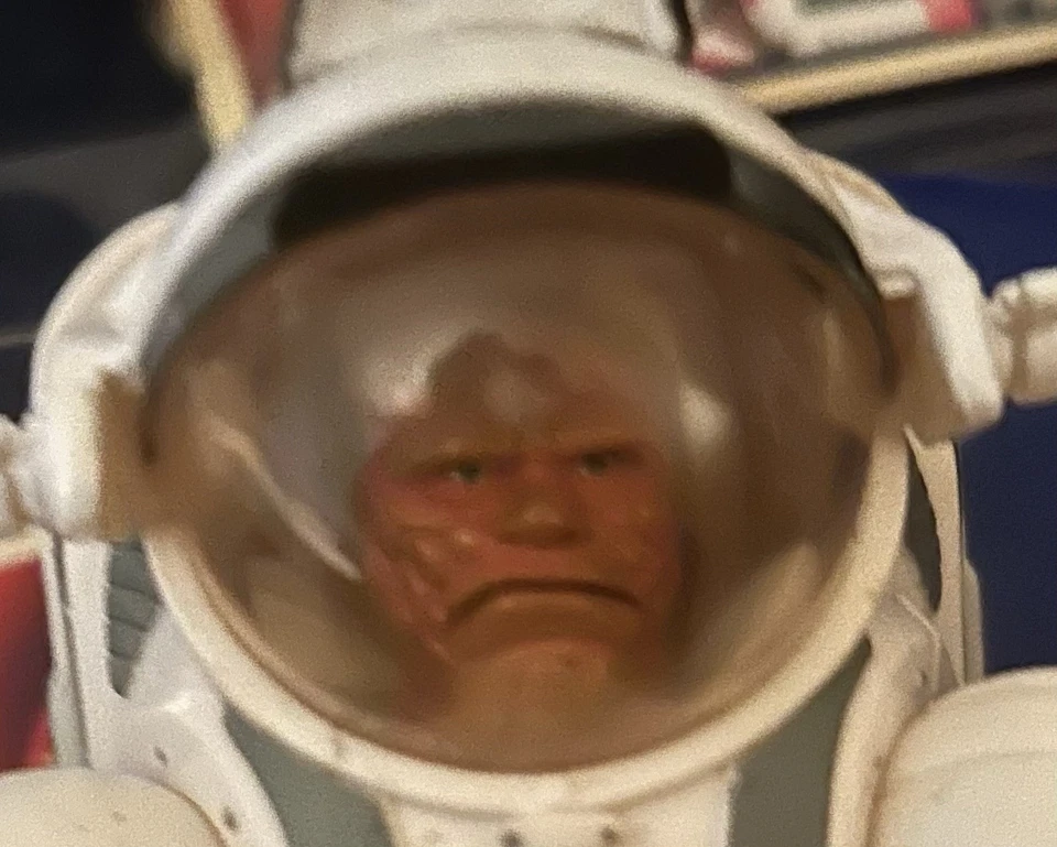 Figura del astronauta Ben Grimm de los Cuatro Fantásticos 4 de Marvel ToyBiz 2005 con cambio de cara Foto 2 de 2