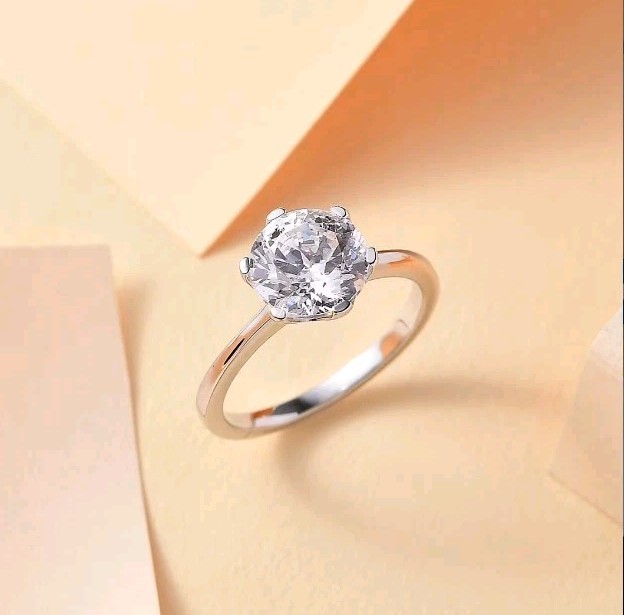 J Francis Embellished w/Zircon by Swarovski 3.35ct Solitaire Ring  10K-Size 7***