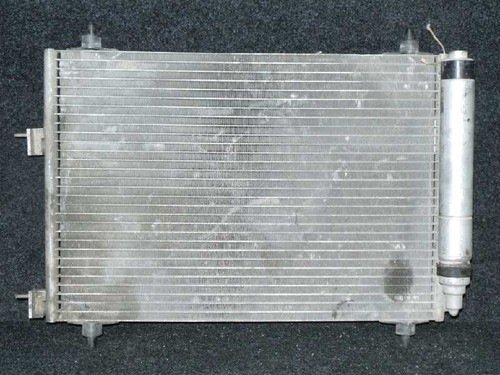 Valeo 814366 Condensatore Aria Condizionata In Alluminio - Larghezza 590 Mm Per R134a
