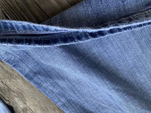 Silver Jeans Suki Bootcut Denim Womans Size 22/32(31) Lightwash Worn - Picture 12 of 13