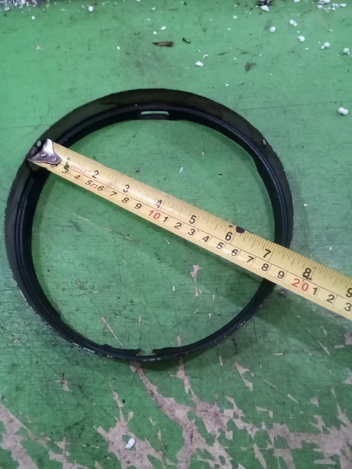 LUCAS 7" PRE UNIT TRIUMPH HEADLIGHT NACELLE INNER RIM TRIUMPH - Image 2 of 4