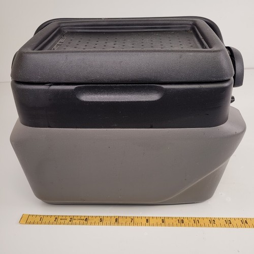 2001-2005 Pontiac Aztek Center Console Ice Chest Cooler OEM - Picture 3 of 5