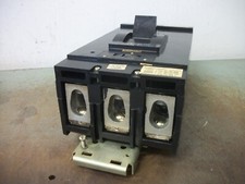 SQUARE D I-LINE LA CIRCUIT BREAKER LA36400 400AMP 600VOLT 3POLE BLACK