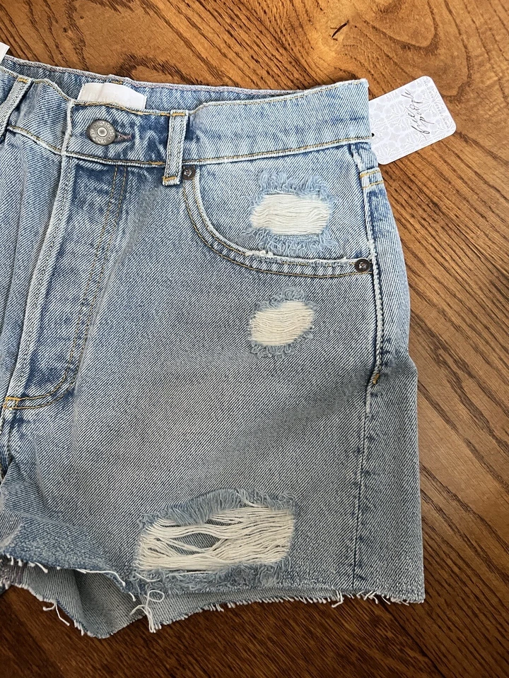 Free People Blue Boyish The Cody Shorts - Size 26 - Image 2 of 4