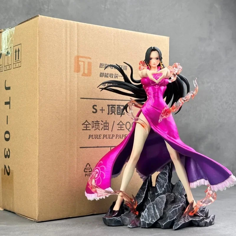Figurine Boa Hancock 24cm le cadeau idéal en PVC pour fan de manga