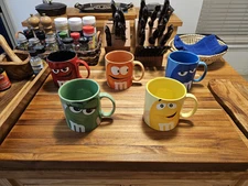 M&M LARGE COFFEE CUPS