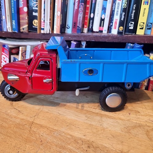 NICE 1950's TIN RED MARUSAN THREE WHEEL DUMP TRUCK