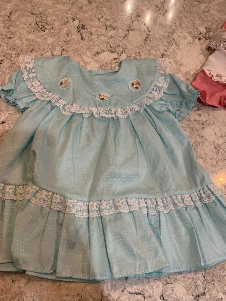 Lote de 2 vestidos clásicos modestos con cuello de encaje de los 90 vintage para niñas pequeñas 2T Foto 2 de 4
