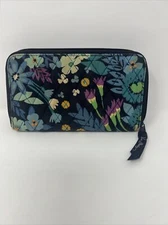 Vera Bradley Floral wallet zip around