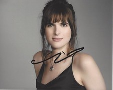 ACTRESS HARI NEF HAND SIGNED 8X10 PHOTO W/COA ASSASSINATION NATION MOVIE