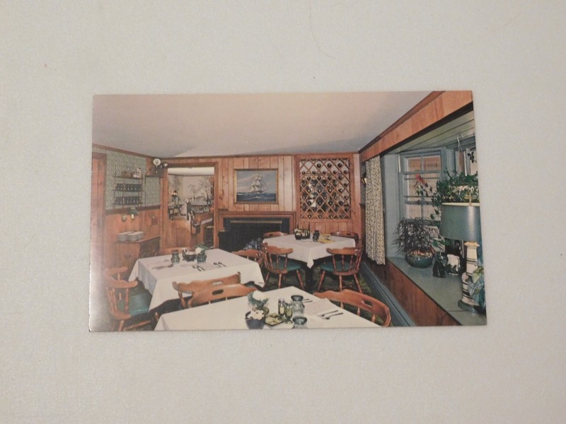 Carriage Trade Restaurant