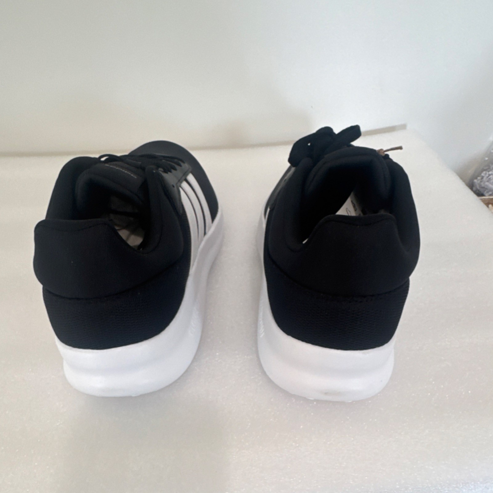 adidas 11m Cloudfoam Comfort Black White Men's Athletic Sneakers Mesh Low Top thumbnail 5