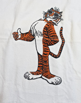 Vintage ESSO / EXXON NOS! TIGER TERRY CLOTH BEACH BLANKET 57x33 w/Sunglasses