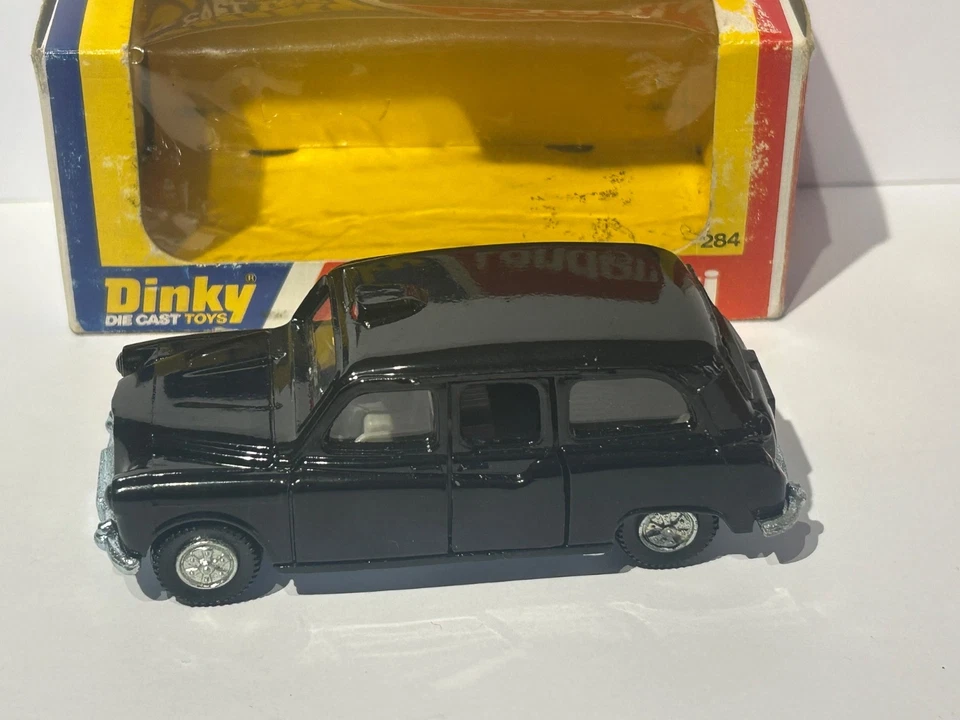 Dinky Toys 284 London Taxi, Boxed, Original, Vintage. - Image 4 of 4