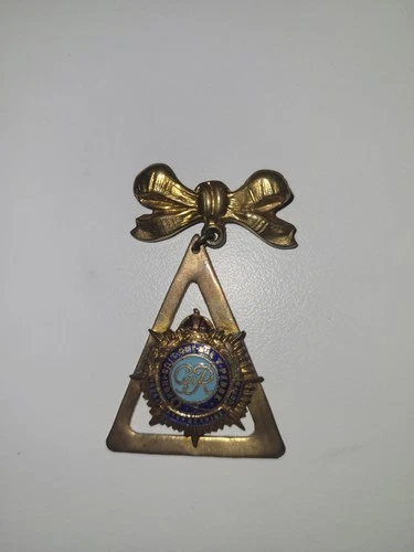 Vintage WW2 Royal Army Service Corps Sweetheart Badge.