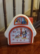 Vintage Walt Disney Mickey Mouse Wall Clock Lorus Quartz Japan Red White
