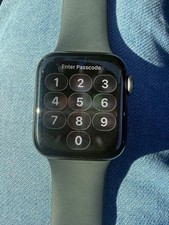 Apple Watch Series 10 Aluminium GPS 40mm Black Sport Band