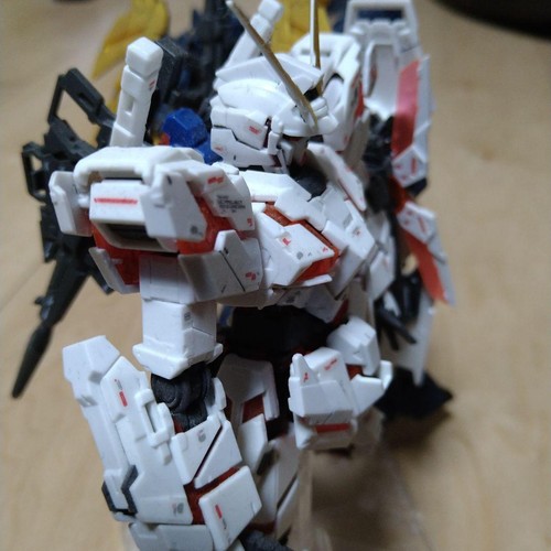 Licorne Gundam Banshee Norn peinte assemblée RG 1:144 par Japan Creater - Photo 6/9