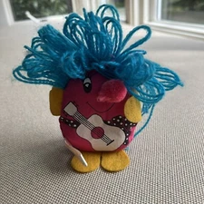 Coty WIld Musk Beanie Boppers 1980s Sachet Russ Berrie White Guitar Pink