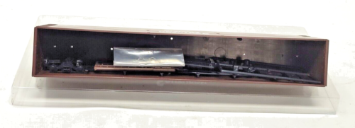 HO E&C Shops Kit 62' FMC Smooth Side Woodchip Gondola Southern Pacific 355132 - Picture 3 of 9