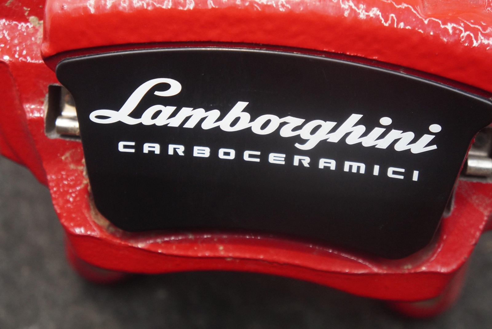 Rear Right Brake Caliper & Bracket Carbon Ceramic 4ML615404K Lamborghini Urus