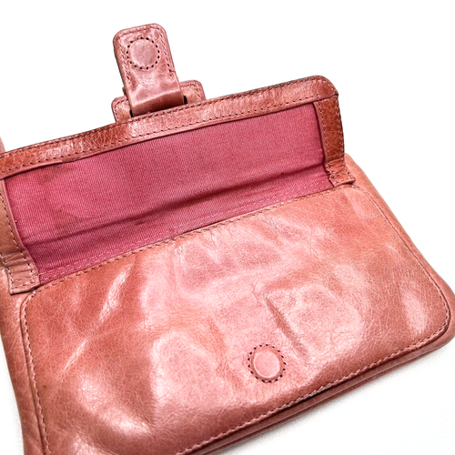 *Retro HOBO INTERNATIONAL Pink Leather Wristlet/Wallet w/Decorative Buckle - Picture 4 of 12