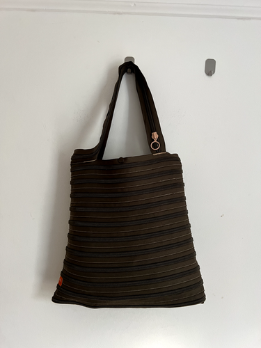 ZIP IT Tote Purse Bag One Long Zipper Handle Green Brown Zipit Zipper Satchel - Picture 3 of 3