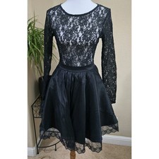 Windsor Black Lace Fit Flare Dress Medium Gothic Cocktail Party Skater