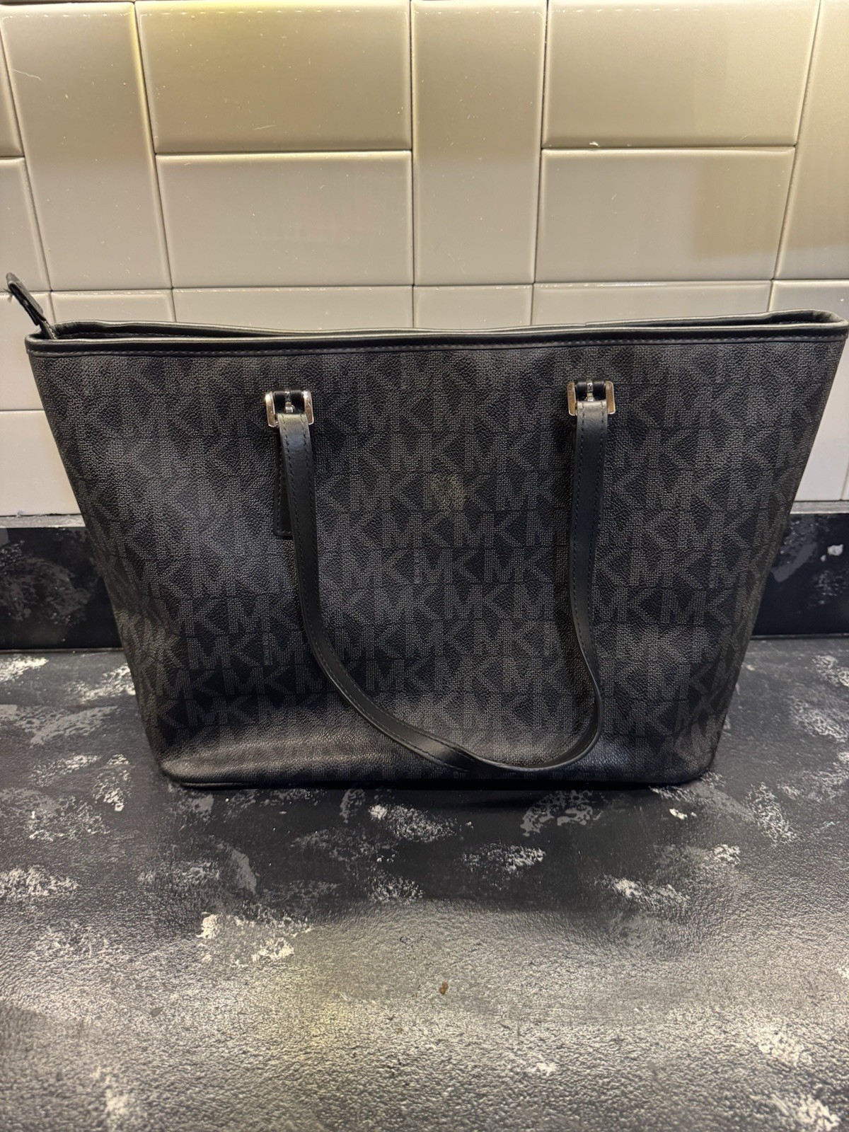Authentic Michael Kors Purse - image 1