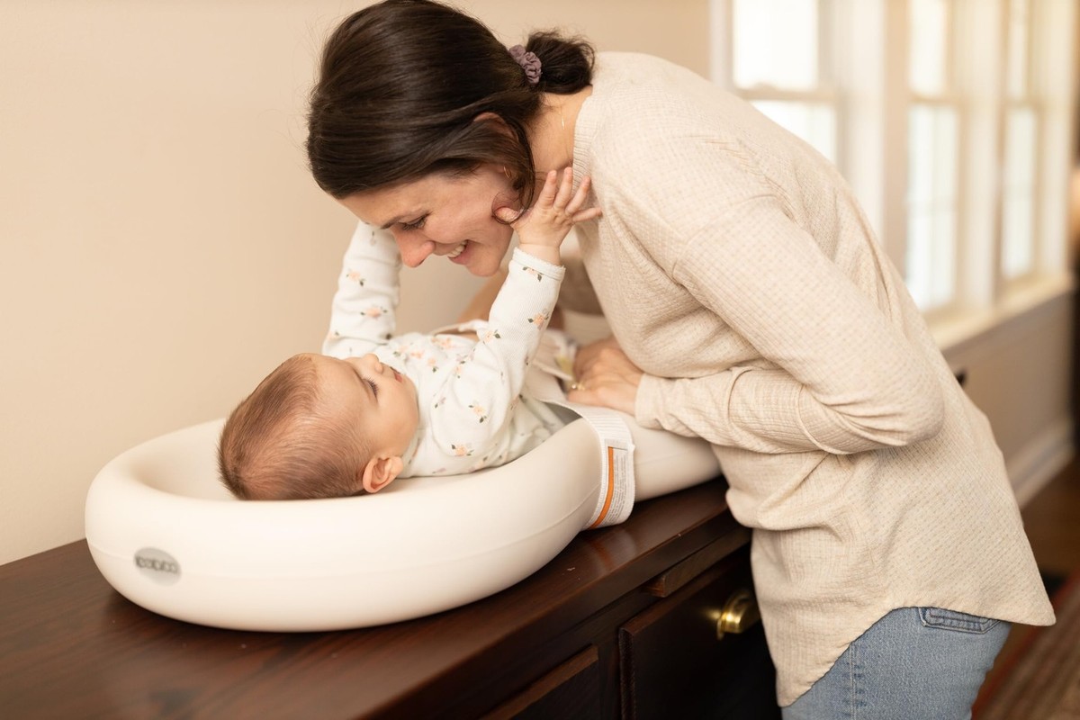 Keekaroo Peanut Changer - Vanilla 2day Ship for sale online