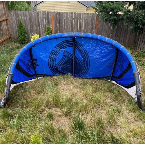 Liquid Force HiFi Comp 7.0 Kiteboarding Kite Blue White Freestyle Wakestyle