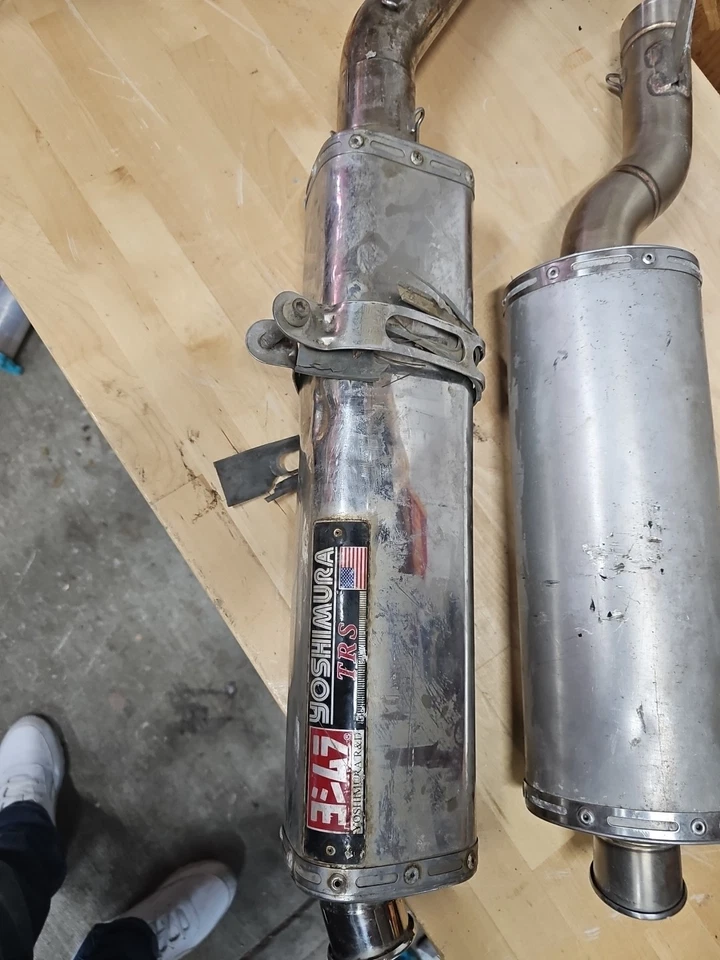 01 02 03 Suzuki GSXR 600 750 YOSHIMURA TRS Exhaust Muffler Pipe Leo Vinve SBK  - Image 2 of 4