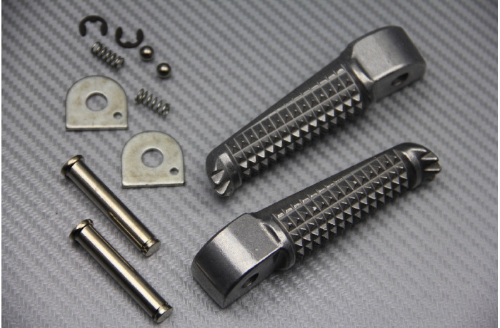 Repose pieds passager YAMAHA FAZER 600 en alu taillé masse haute résistance