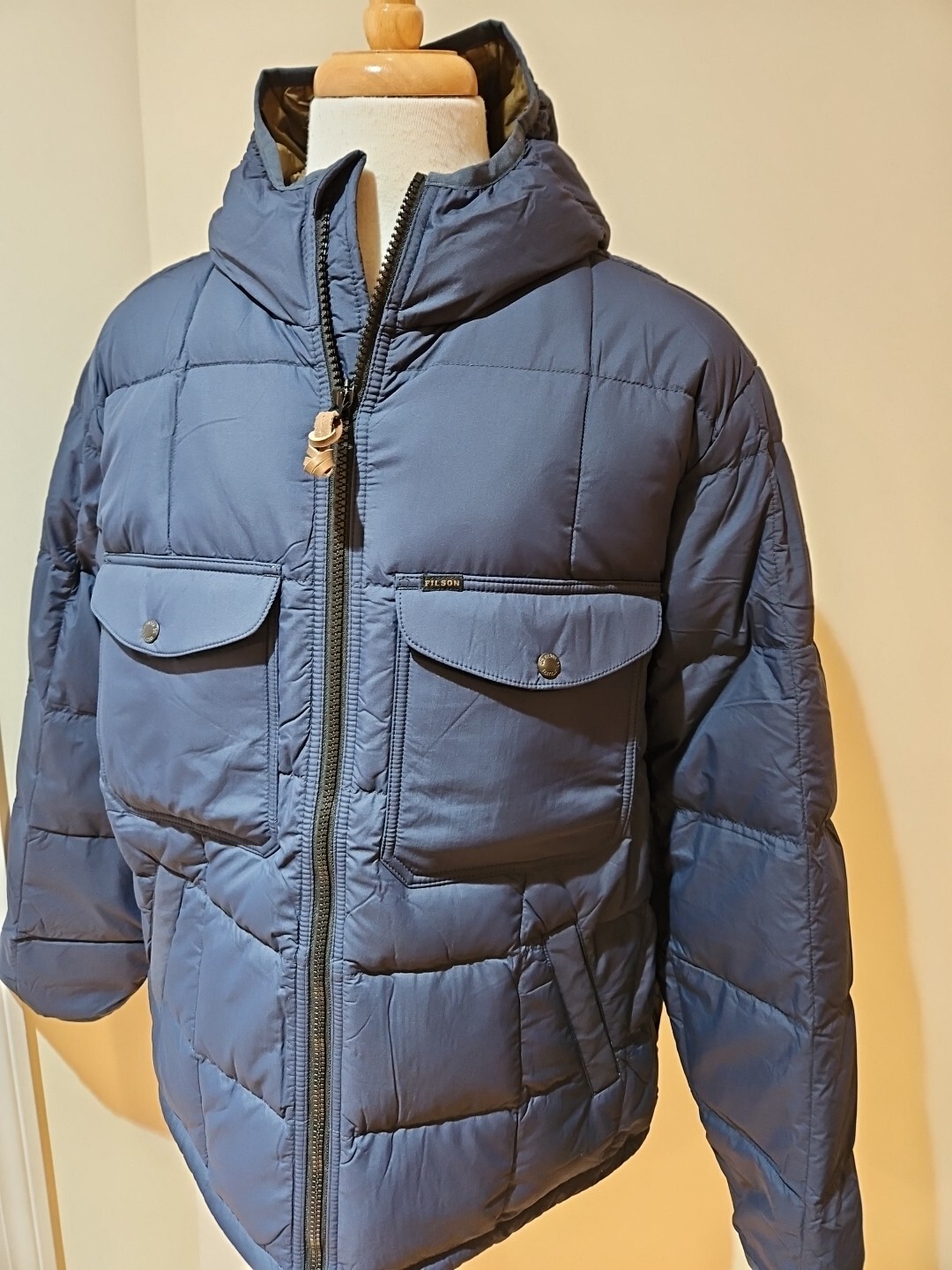 Filson Mens XL Pateros Down Jacket. SeaStorm Blue. image 2
