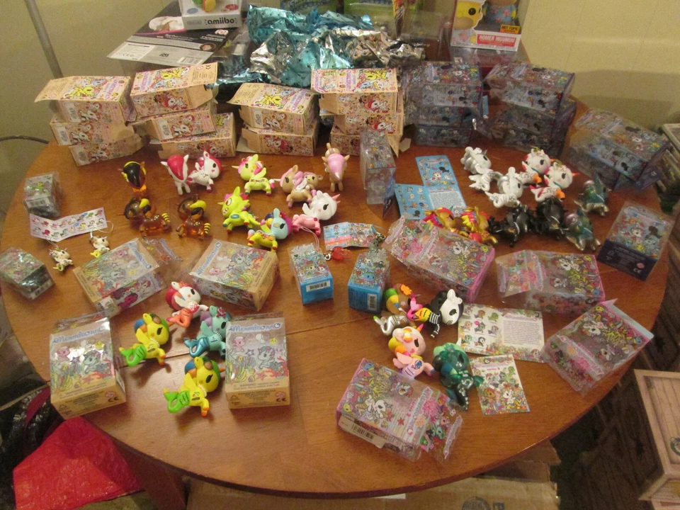 TOKIDOKI UNICORNO MERMICORNO FIGURA DE VINIL CAIXA CEGA COMPLETE SUA COLEÇÃO - Imagem 4 de 4